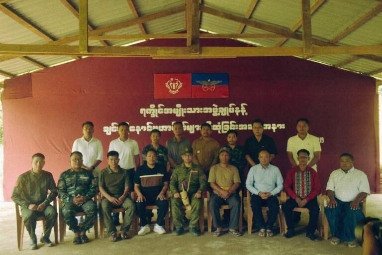 ULA/AA နဲ့ ချင်းညီနောင်တို့ စစ်ရေးသာမက နိုင်ငံရေးနှင့် စီးပွားရေးမဟာမိတ်အထိ ပူးပေါင်းနိုင်ရေး ဆွေးနွေးခဲ့ဟု ဆို