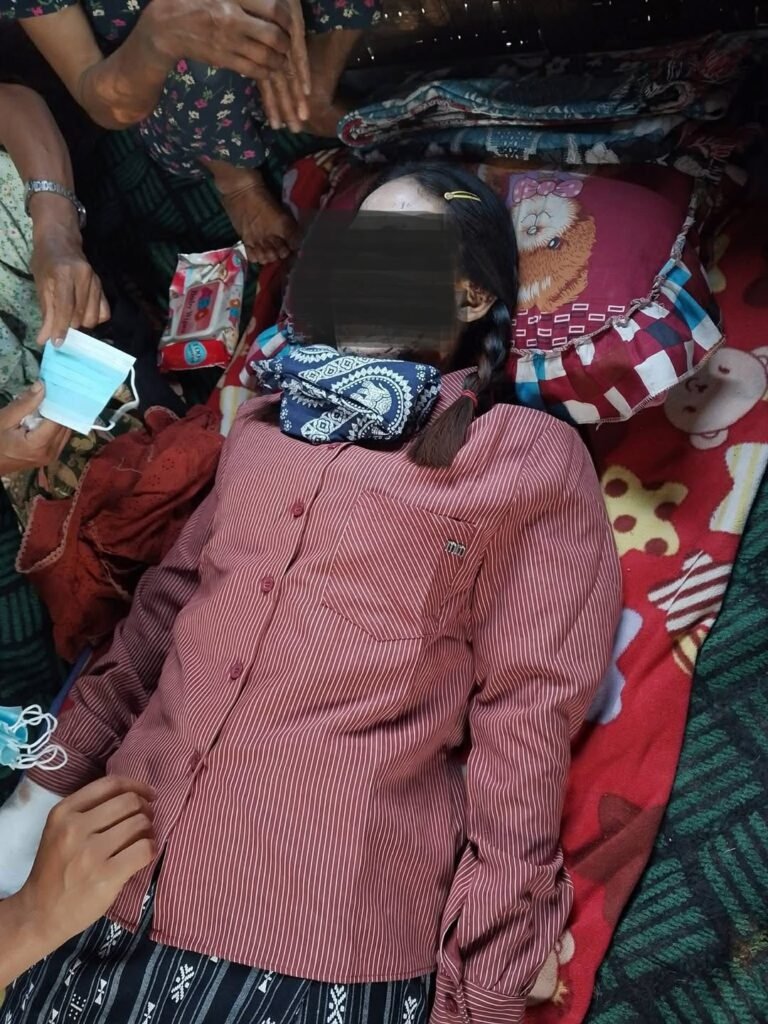 တီးတိန်-ကလေး လမ်းပိုင်းတွင် လမ်းပြုပြင်ရေးလုပ်ကိုင်သည့် စစ်ဘေးရှောင်အမျိုးသမီးတစ်ဦး မိုင်းနင်းမိ၍ သေဆုံး