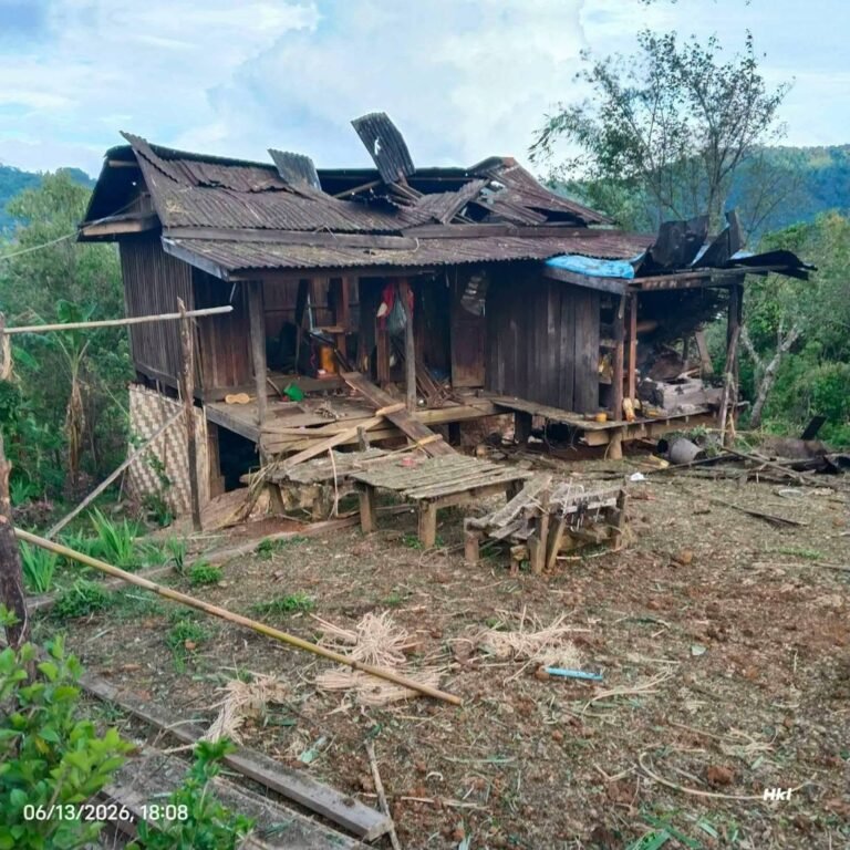 ယနေ့မနက် မင်းတပ်မြို့အရှေ့ခြမ်းကို စစ်တပ်က Y-12 ဖြင့် ဗုံး ၇၀ ကျော်ကြဲ